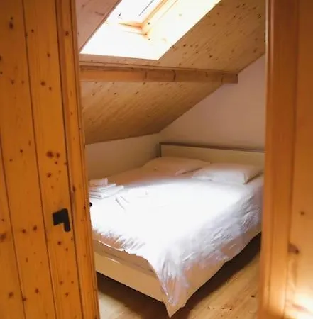 Charming With River View Appartement *