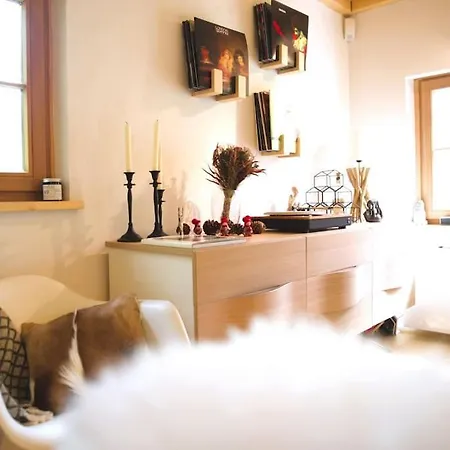 Charming With River View Appartement